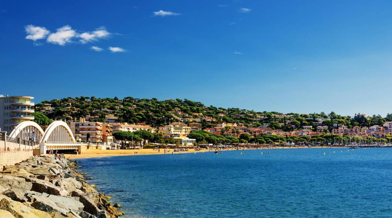 Appartement T2 : Jardin, Piscine, Parking A Sainte-Maxime Eksteriør billede